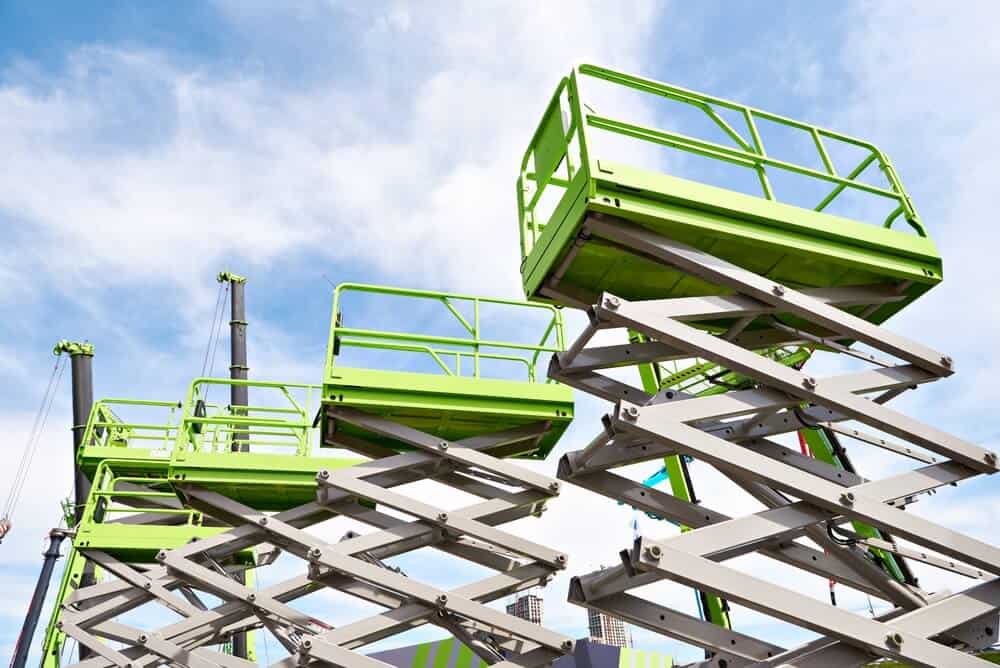 scissor lift for outdoor construction projects